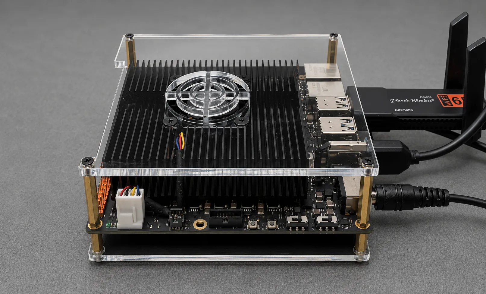 Photo of the unboxed S100P
